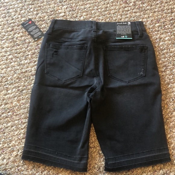 LuLaRoe Bermuda shorts - Picture 6 of 8